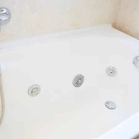 Il Pappagallo D'oro A Apartment *